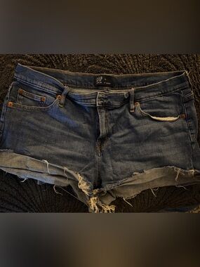 GAP Denim Cutoff Shorts in Medium Blue